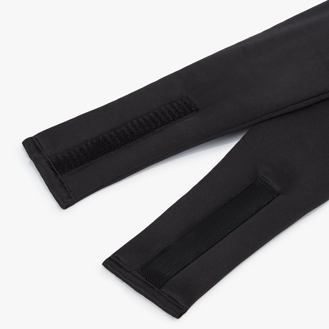 Black leggings with mesh panels on a white background Nº 21 Ombre Noire